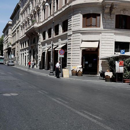 Residenza Zanardelli Bed & Breakfast Рим Екстериор снимка